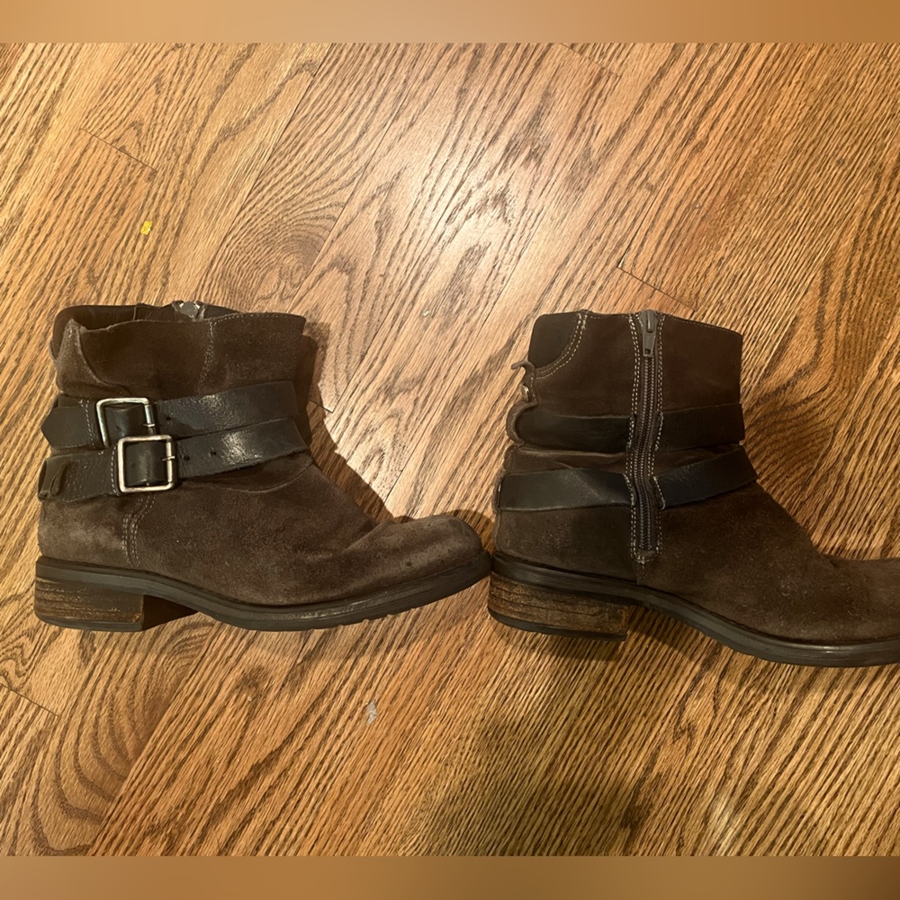 Steve Madden Brown Leather Moto Ankle Boots with Buckles 8.5